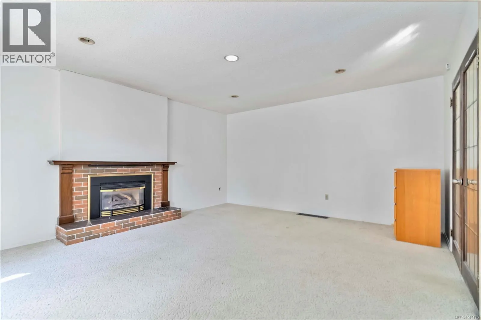 1748 Llandaff Pl