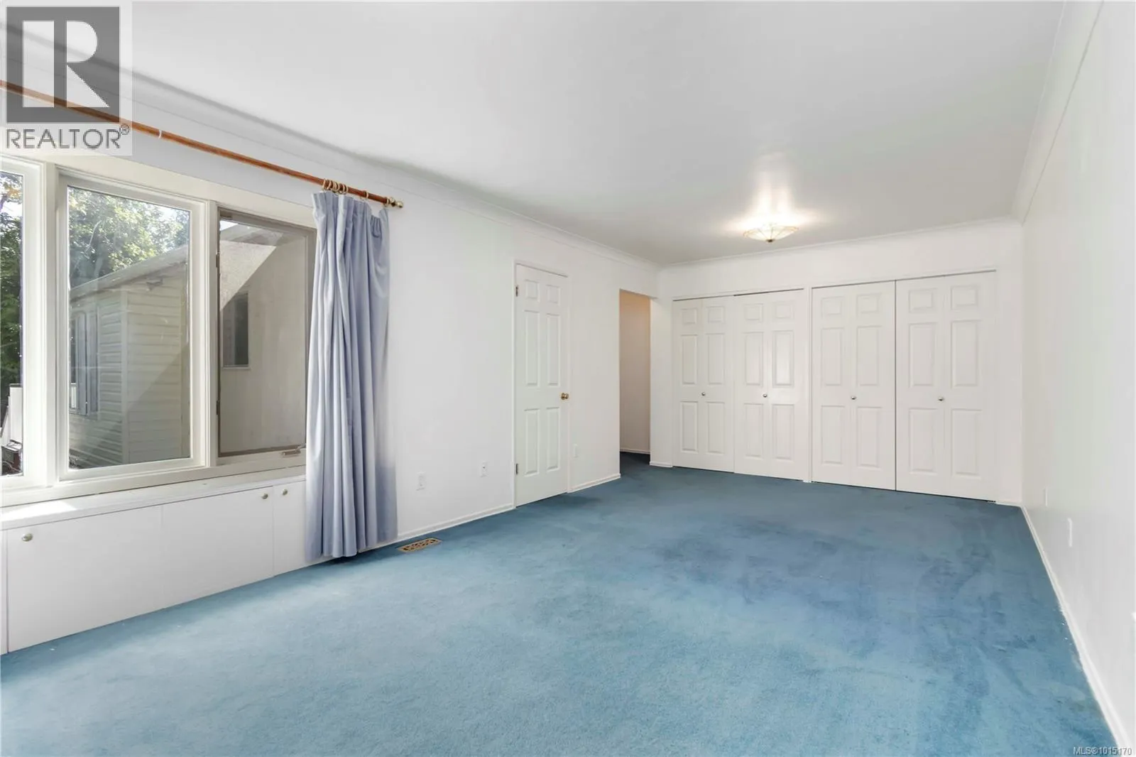 1748 Llandaff Pl