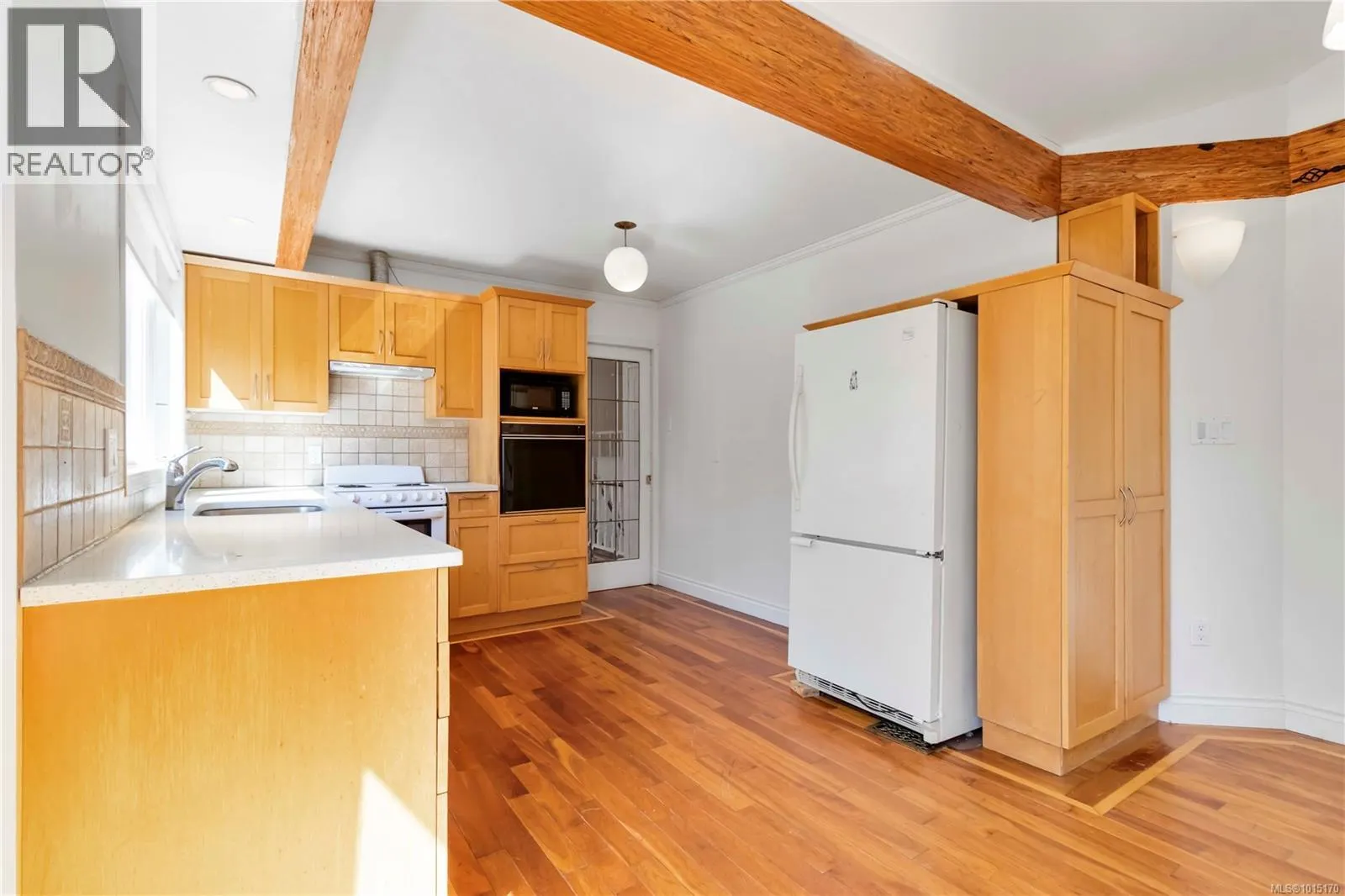 1748 Llandaff Pl