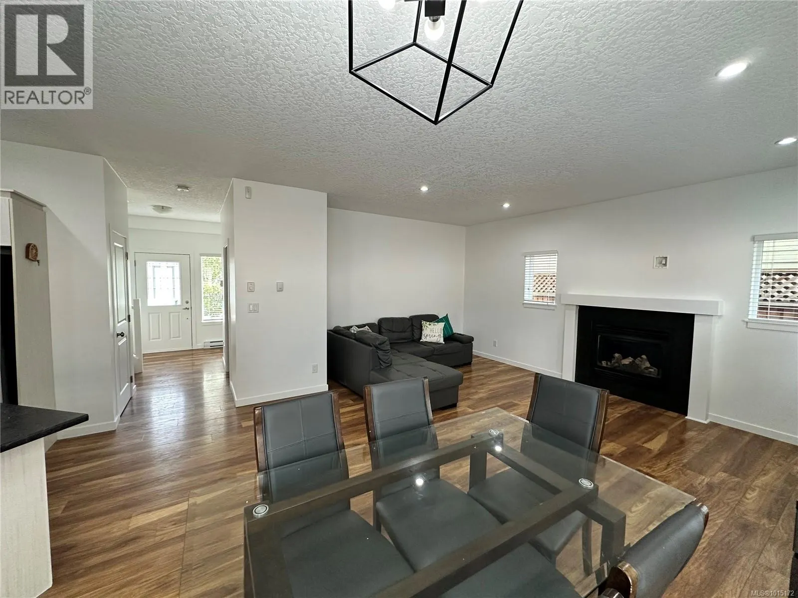 3368 Merlin Rd