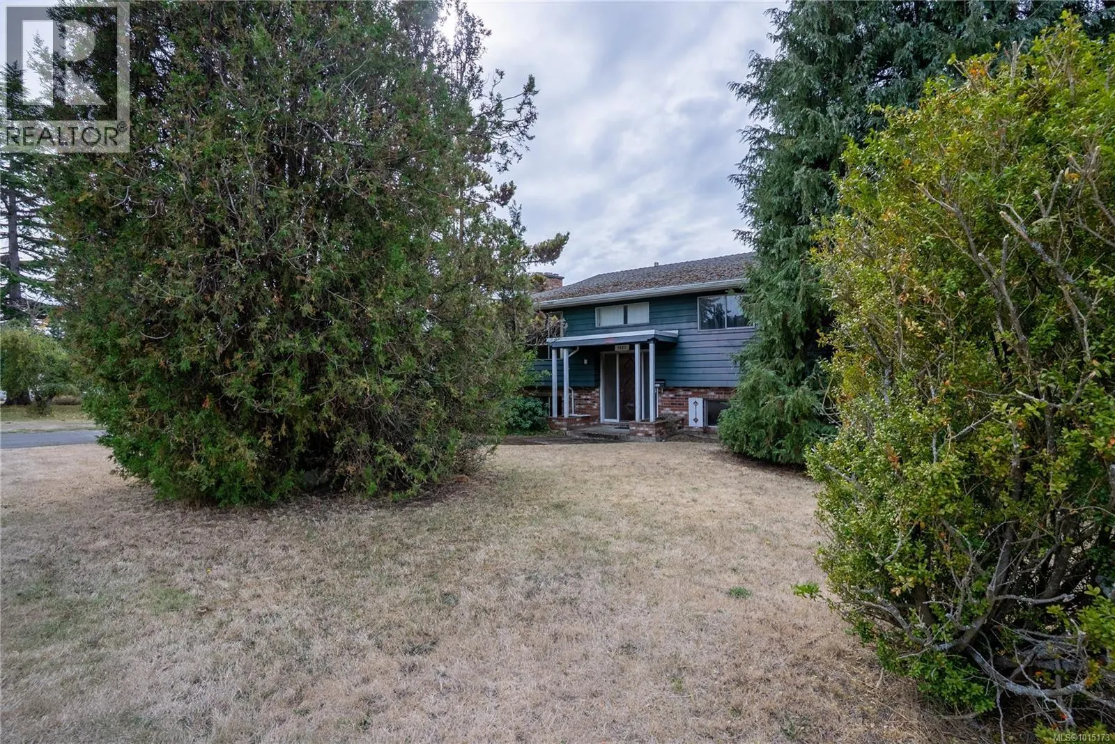 1805 Fairburn Dr