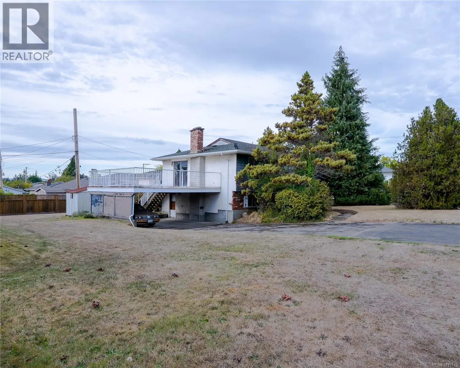 1805 Fairburn Dr