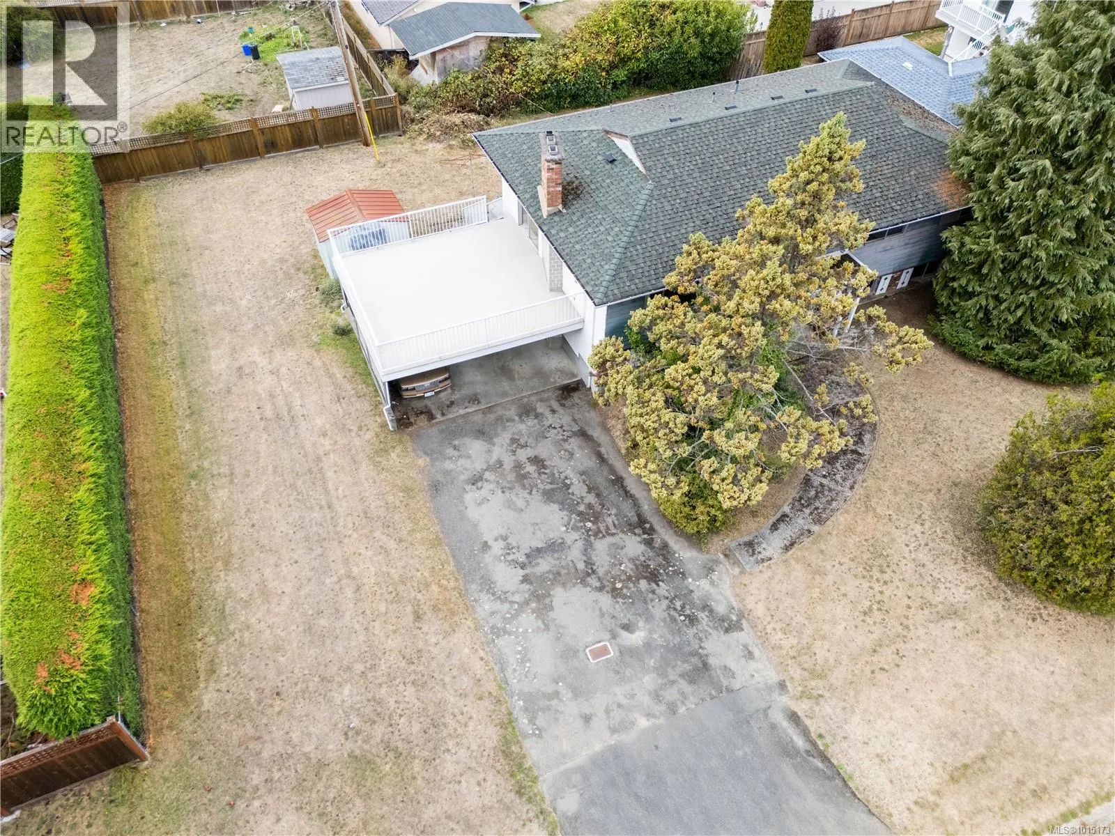 1805 Fairburn Dr