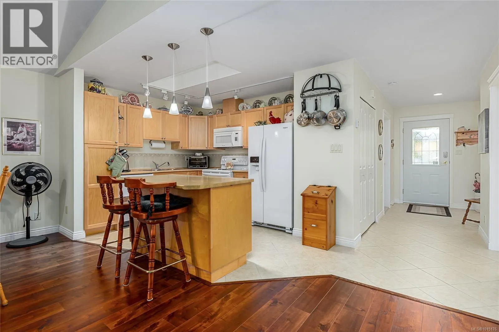 127 1919 St. Andrews Pl
