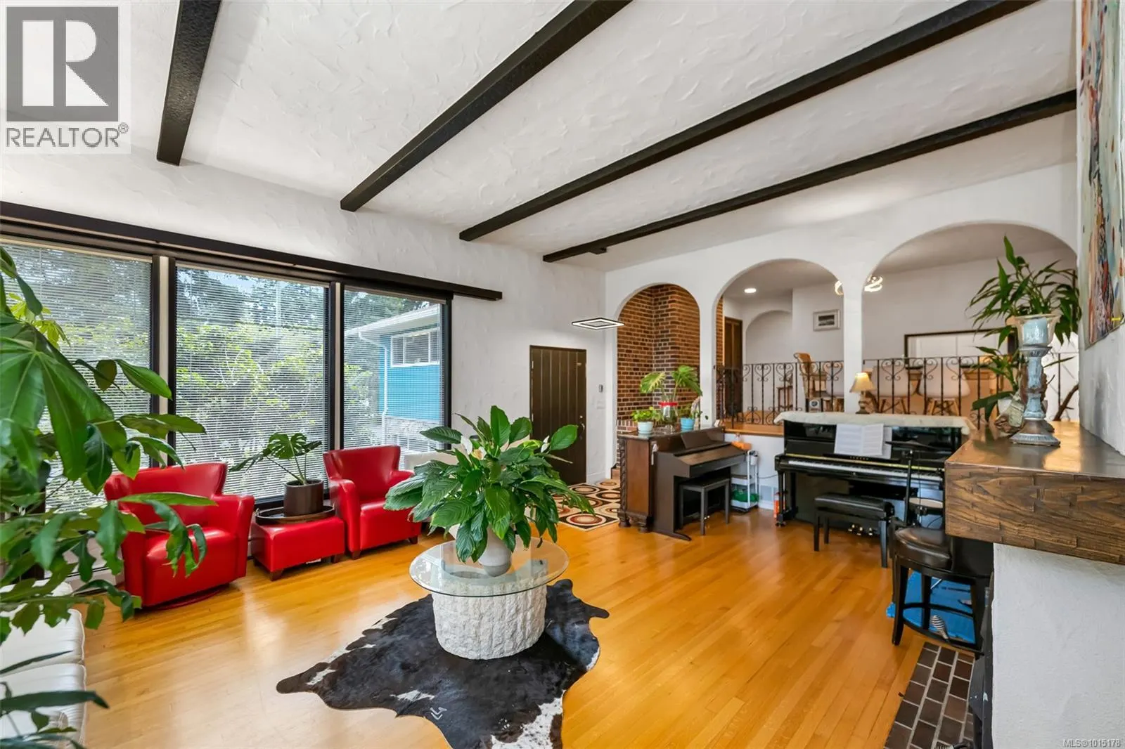 1935 San Juan Ave