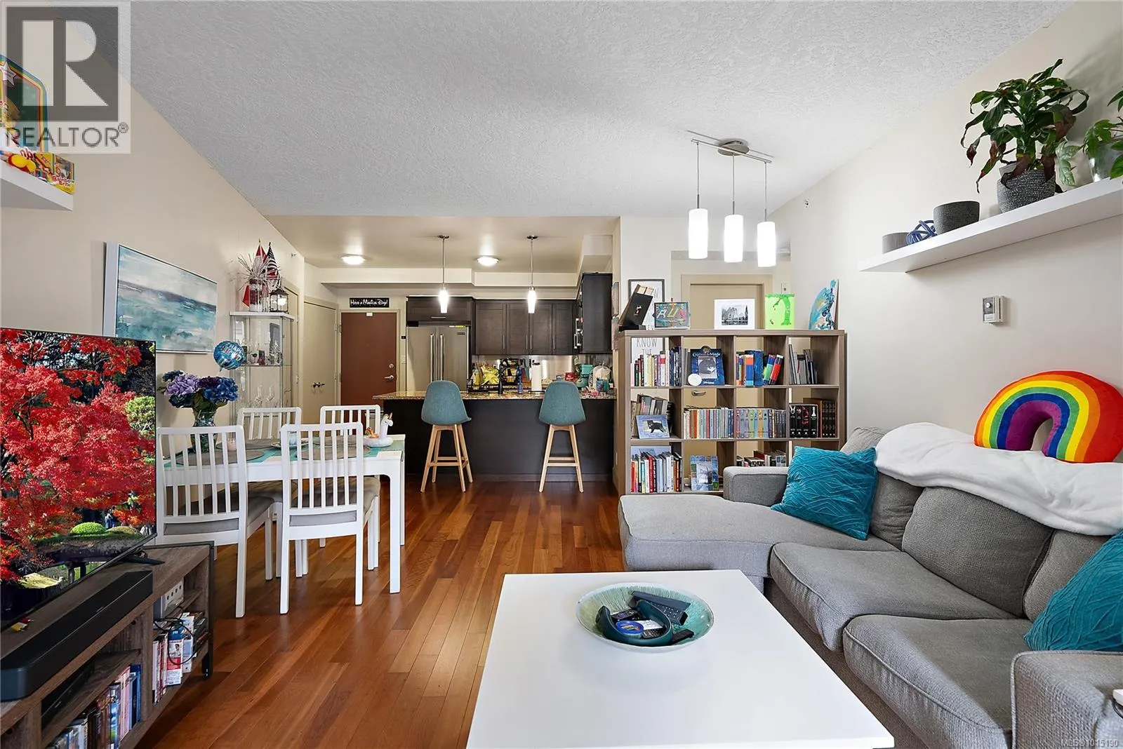 S204 737 Humboldt St