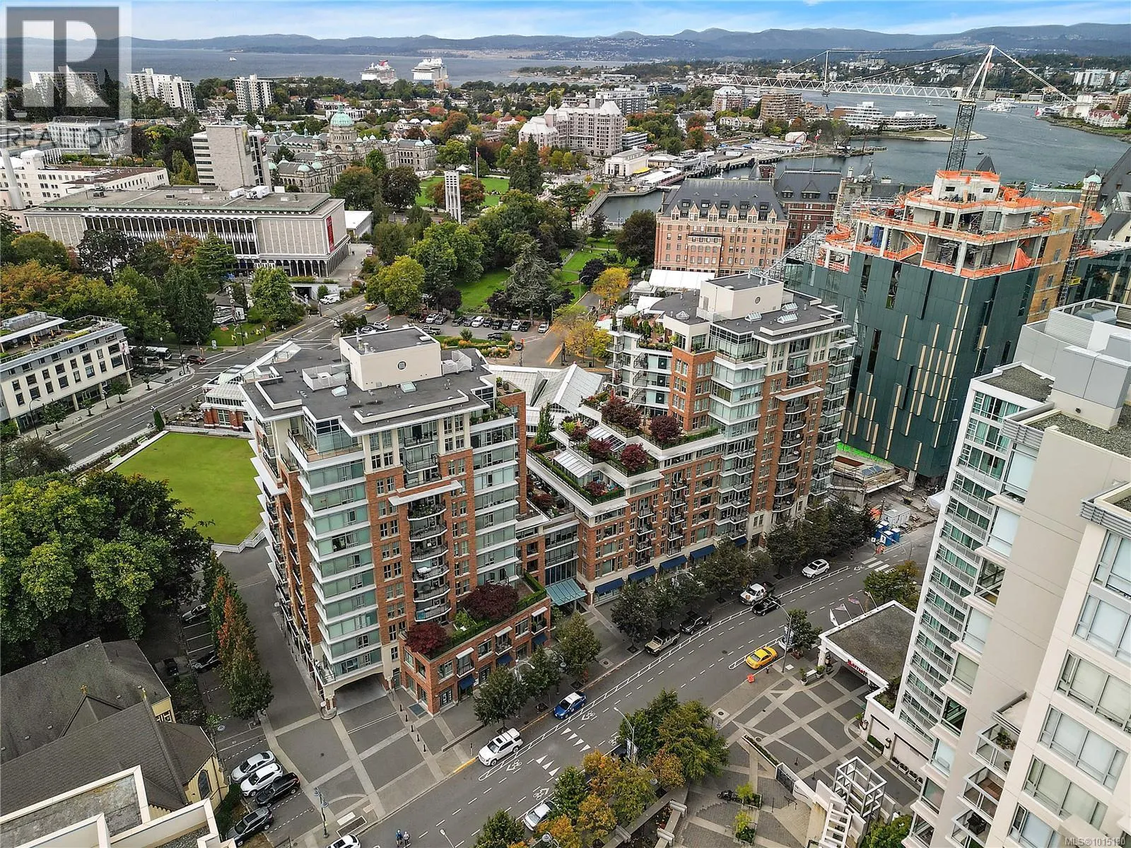 S204 737 Humboldt St