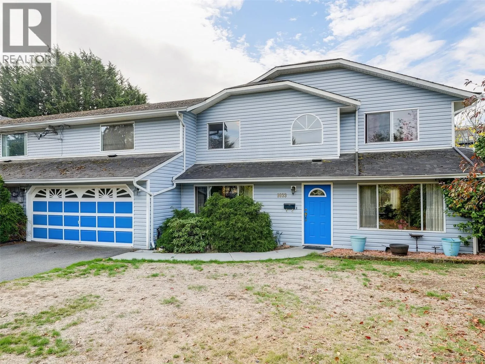 1033 Goldstream Ave