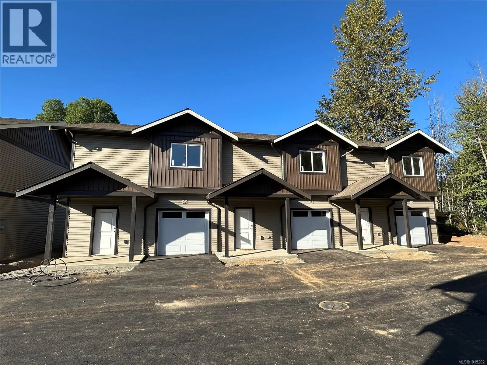110 5535 Woodland Cres E