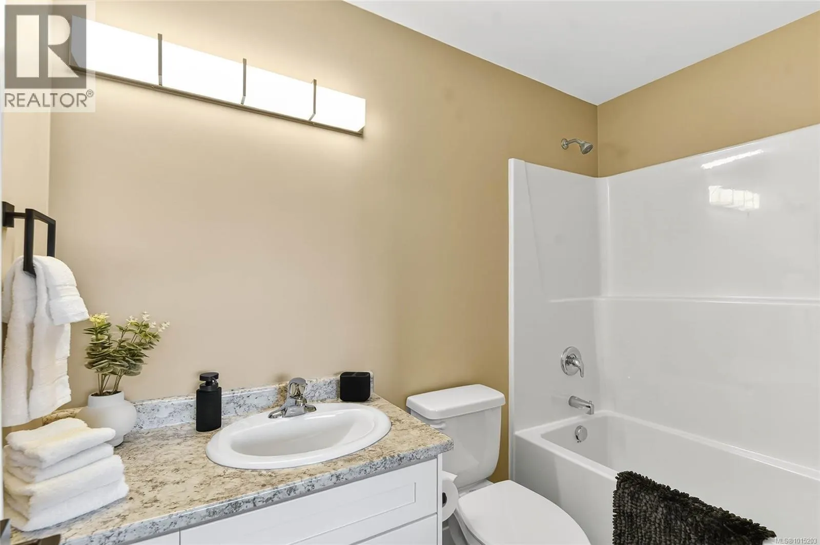 112 5535 Woodland Cres E
