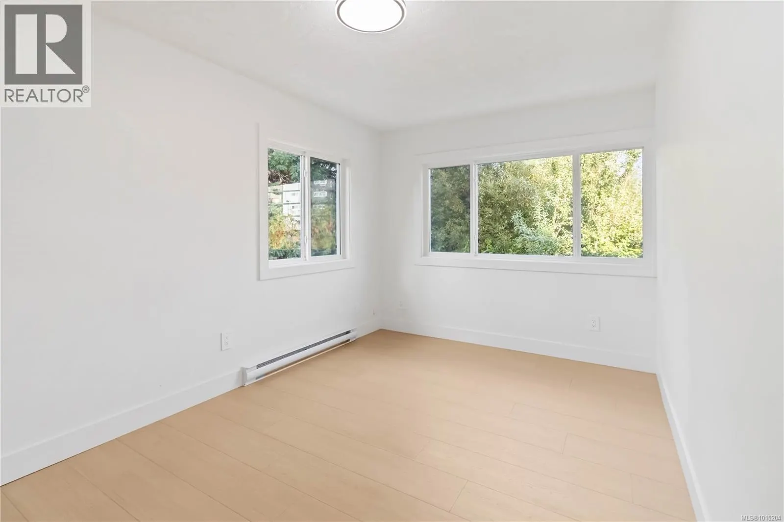 964 Loch Glen Pl