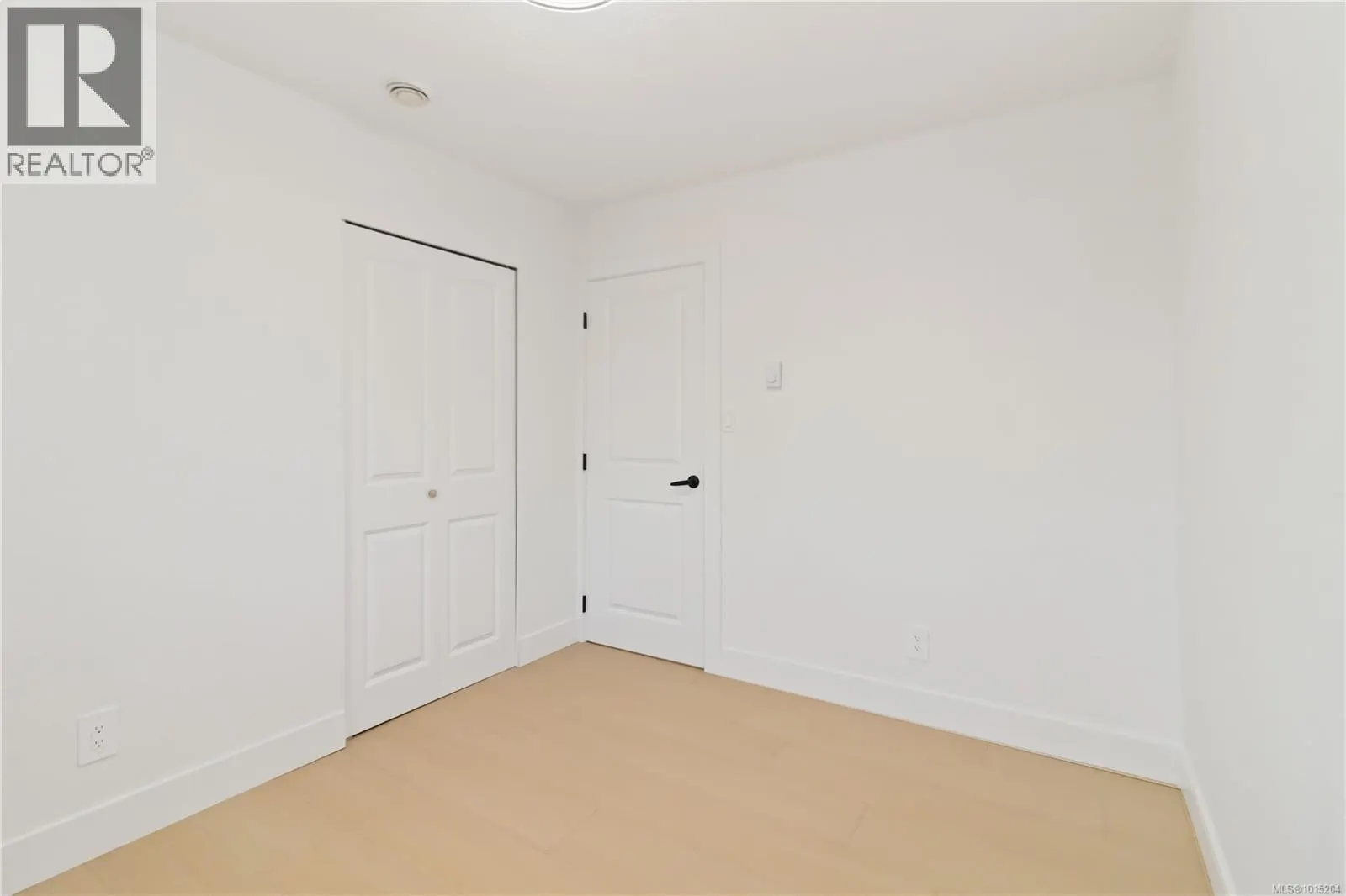 964 Loch Glen Pl