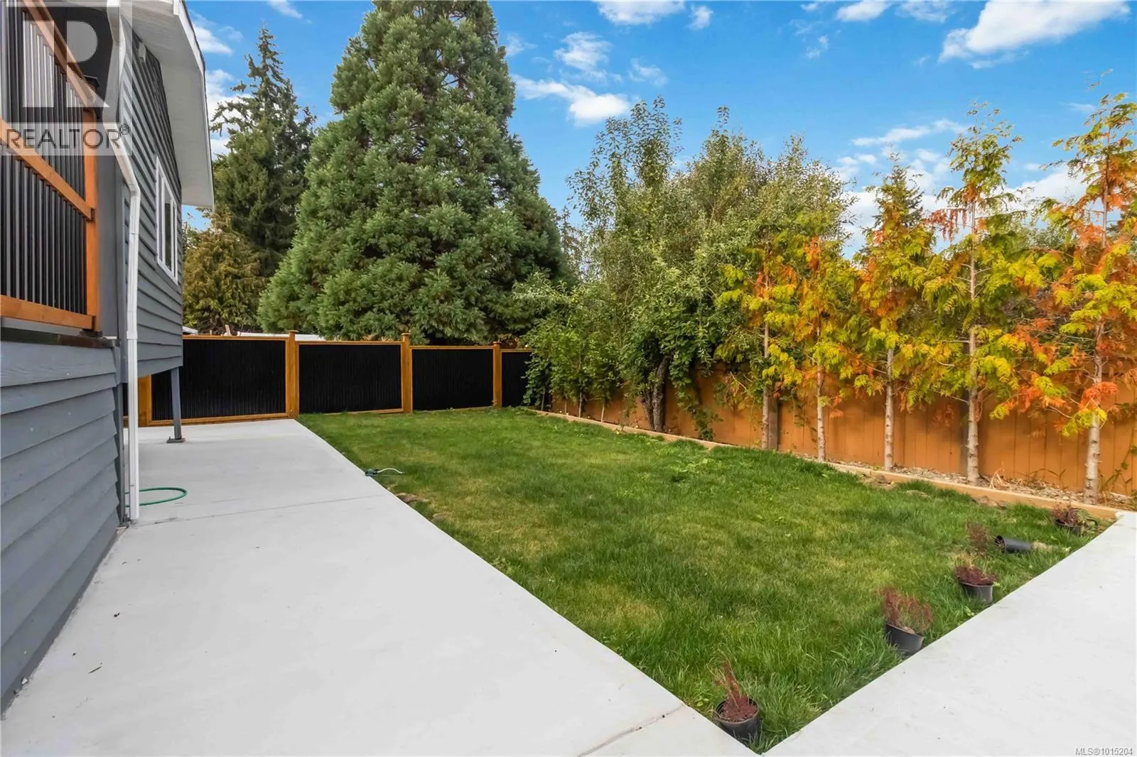 964 Loch Glen Pl