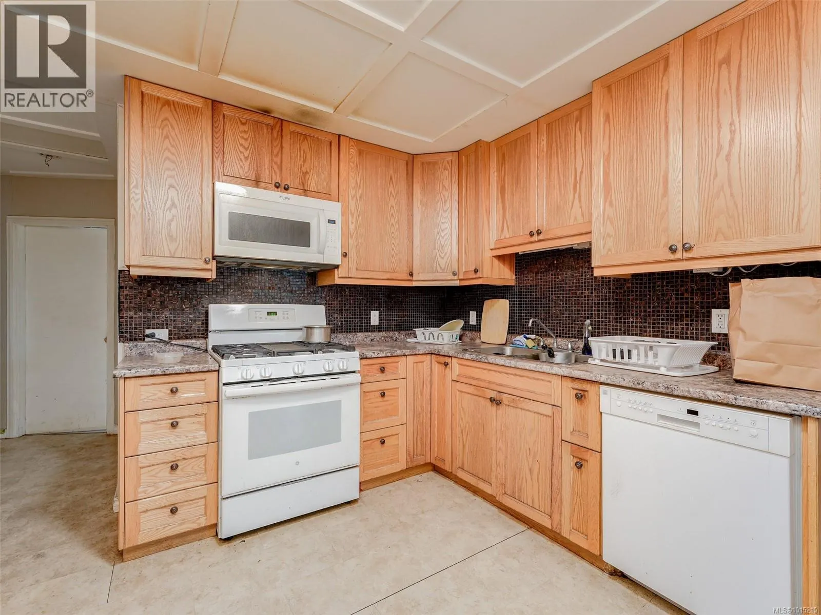 2814 Carlow Rd
