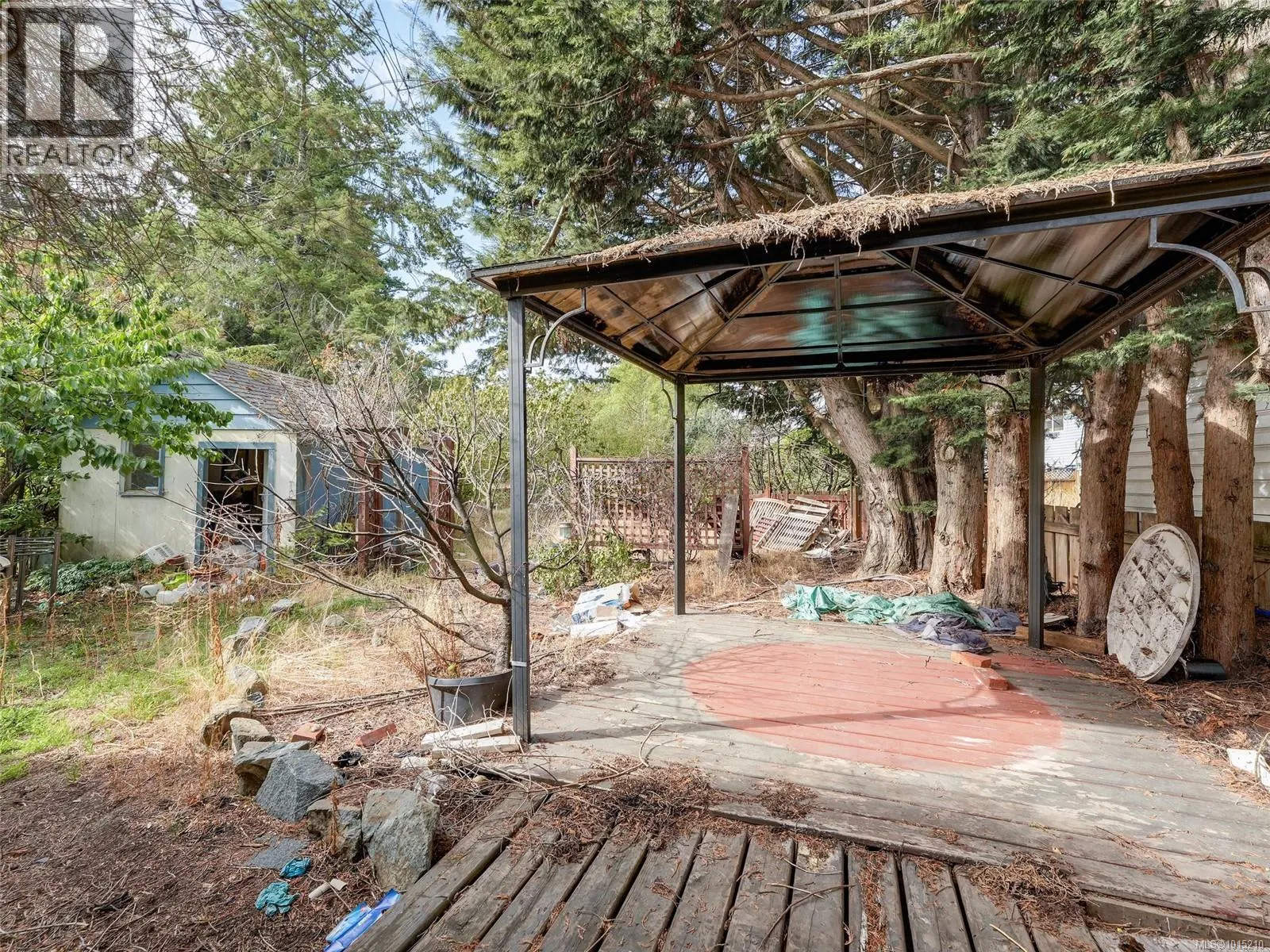 2814 Carlow Rd