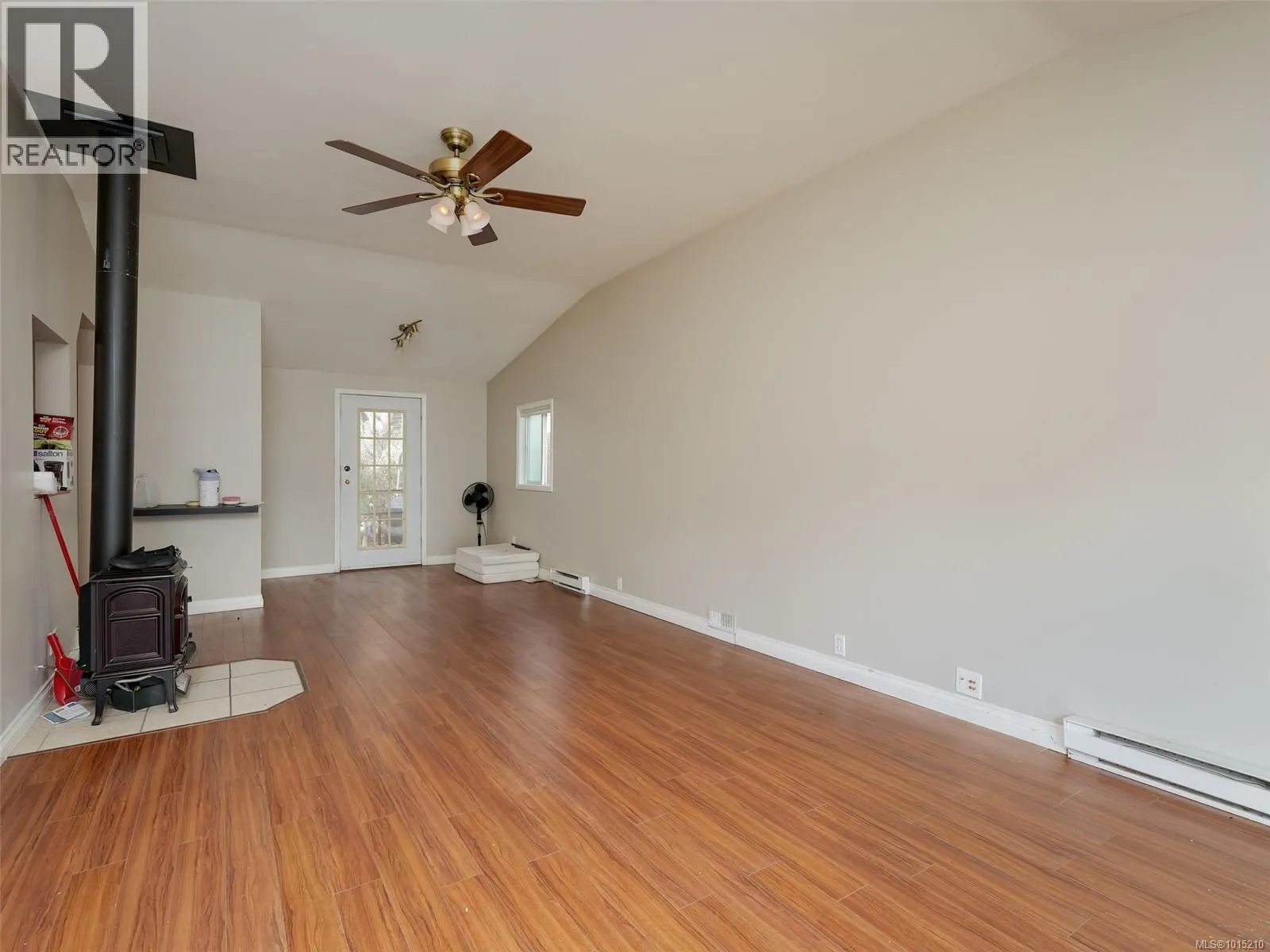 2814 Carlow Rd