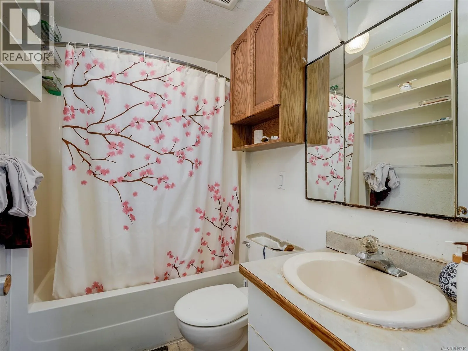 2814 Carlow Rd