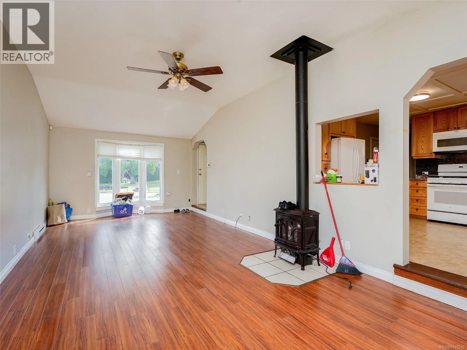 2814 Carlow Rd