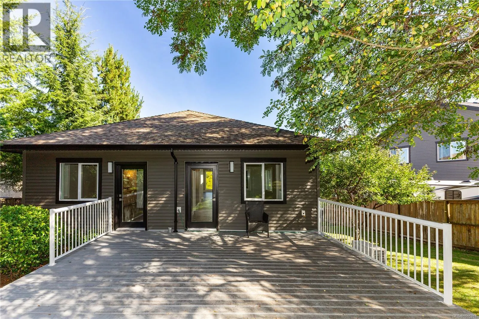 953 Holm Rd