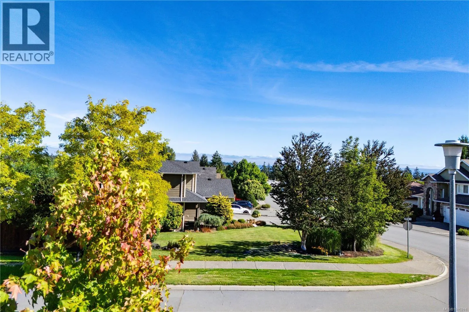 953 Holm Rd
