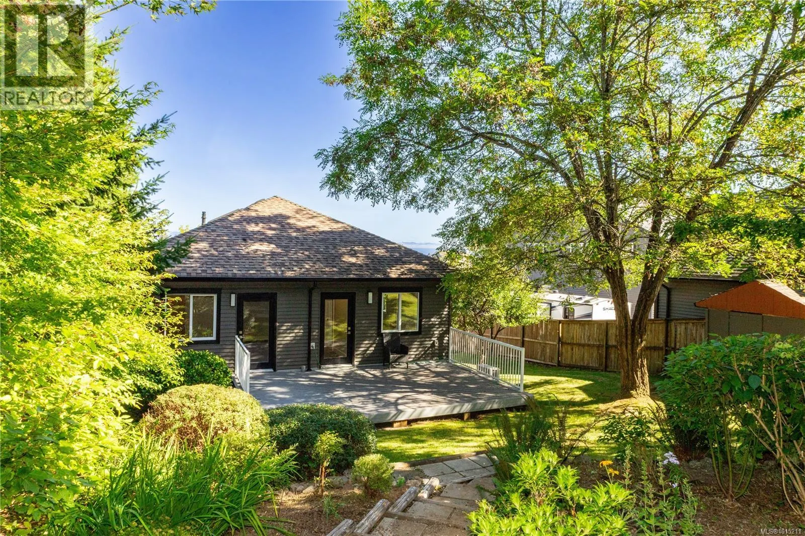 953 Holm Rd