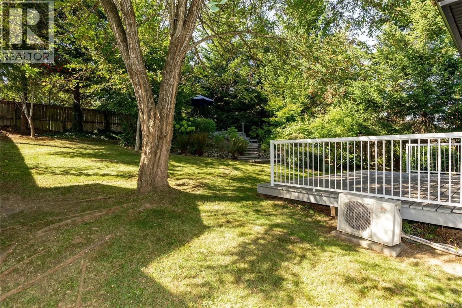 953 Holm Rd