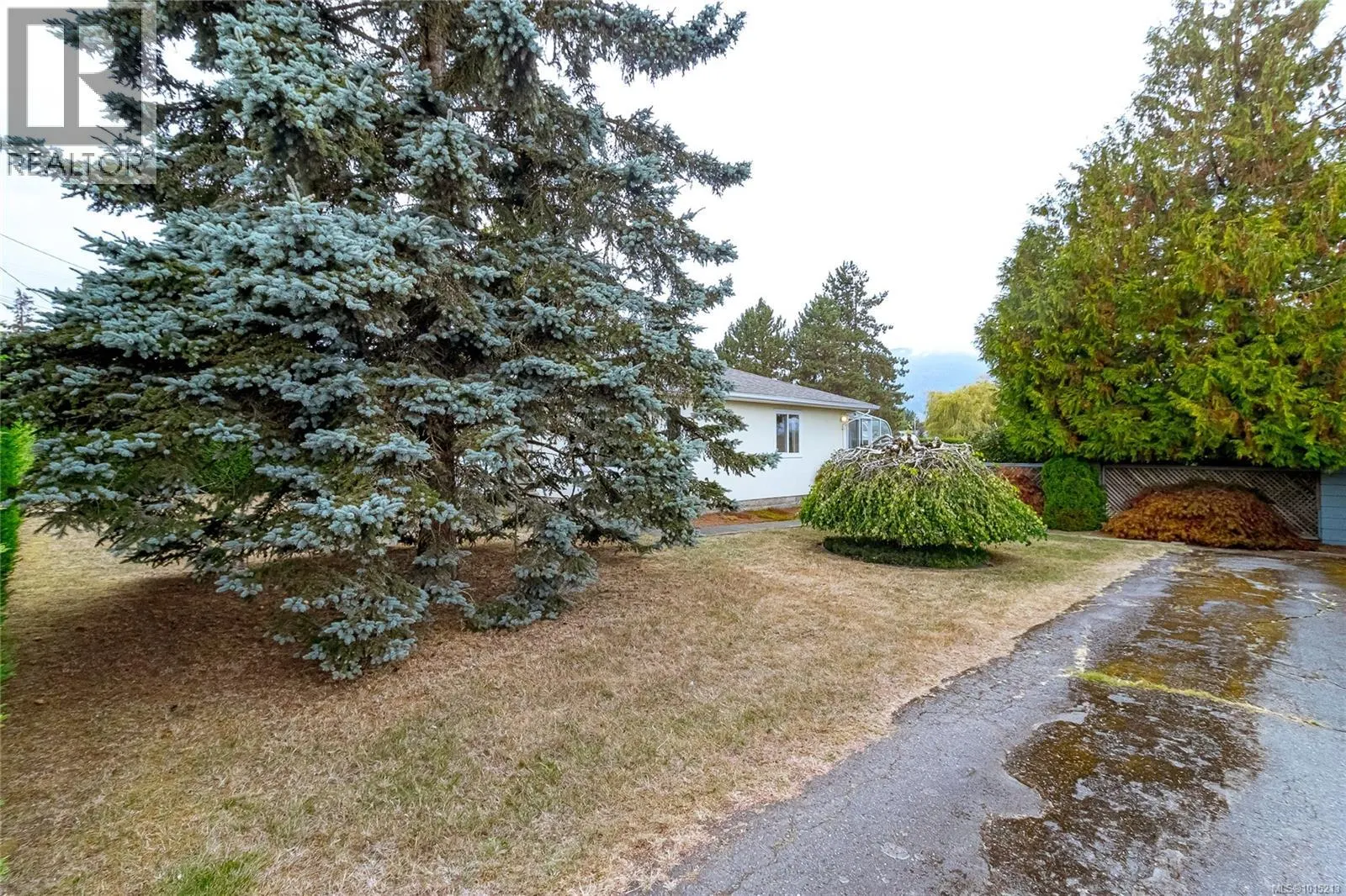 3359 Cowichan Lake Rd