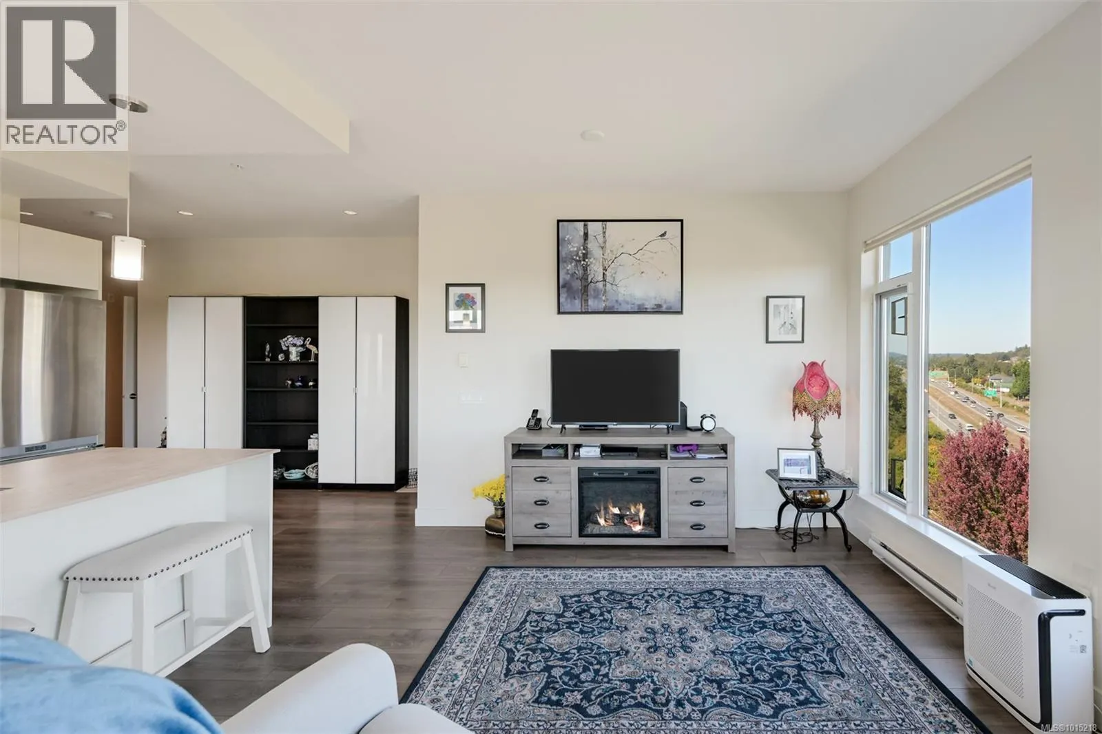 407 3815 Rowland Ave