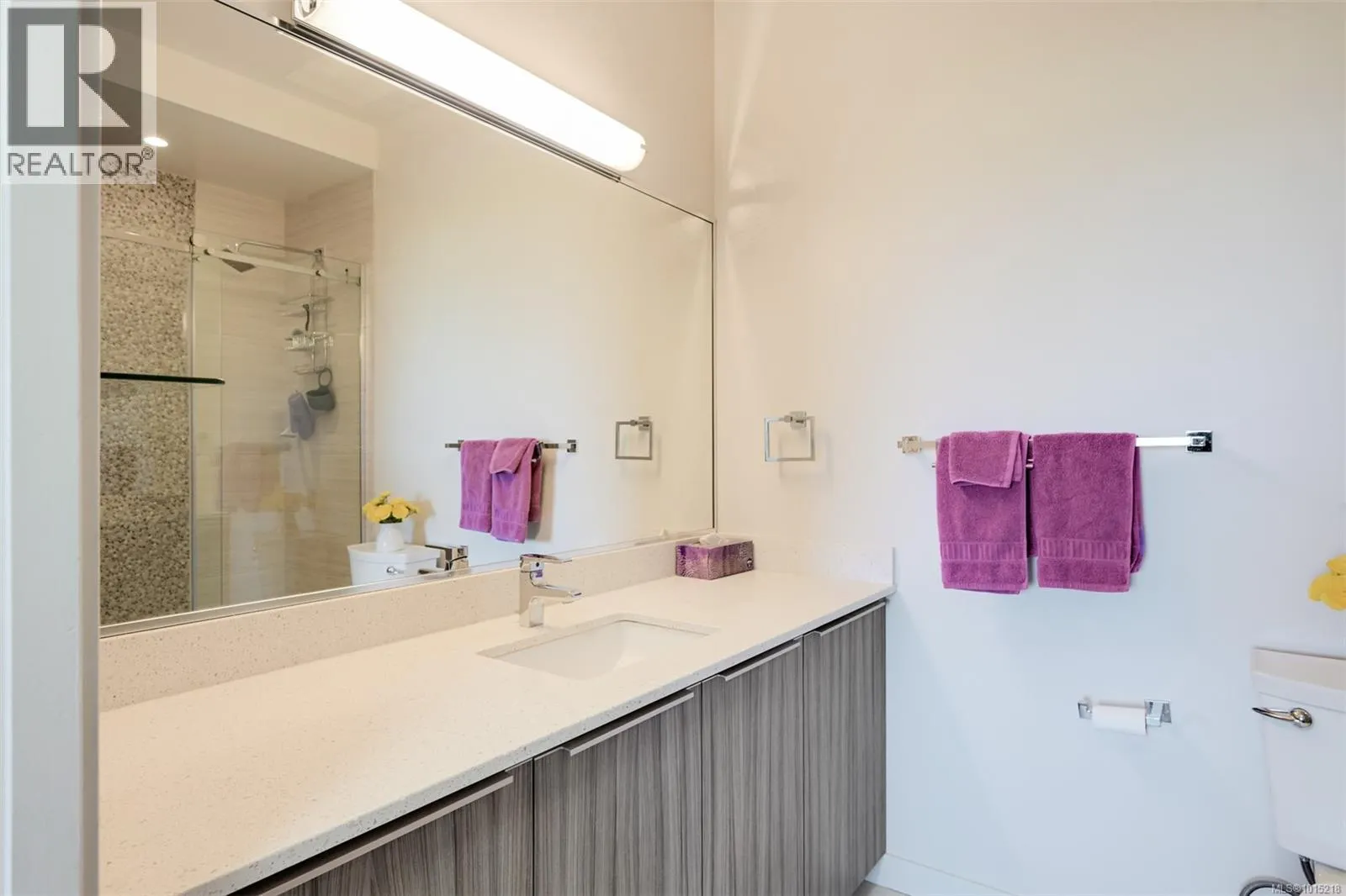 407 3815 Rowland Ave