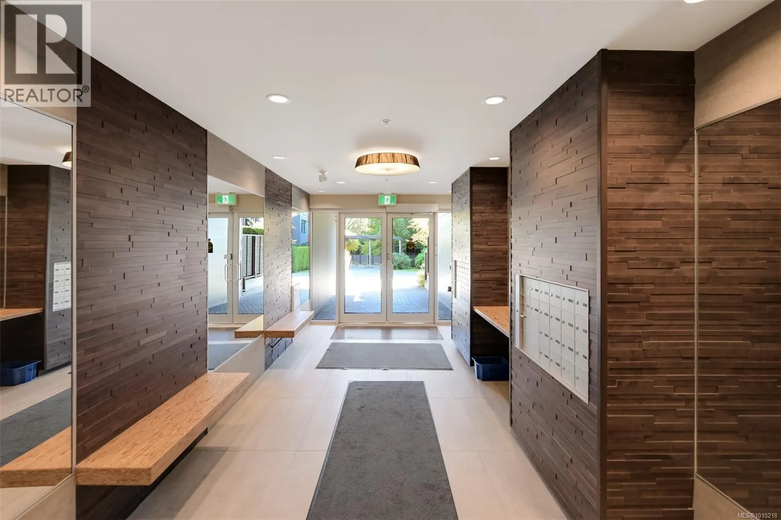 407 3815 Rowland Ave