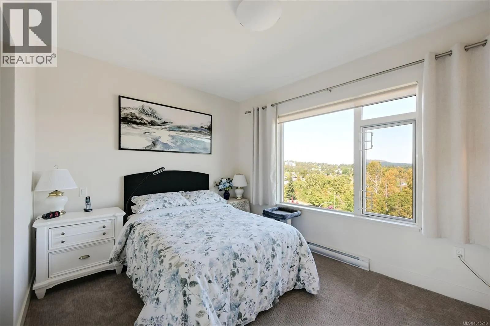 407 3815 Rowland Ave