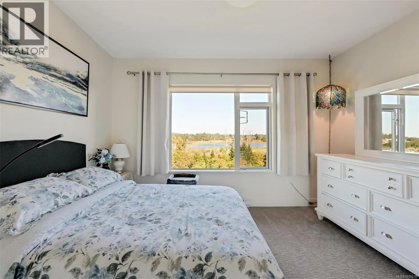 407 3815 Rowland Ave