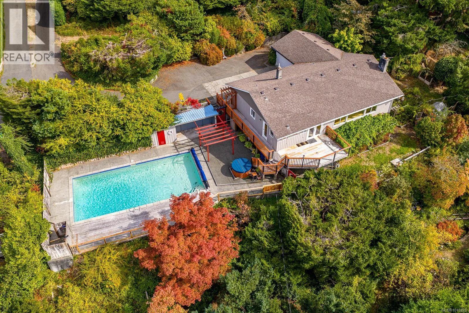 1345 Glen Urquhart Dr