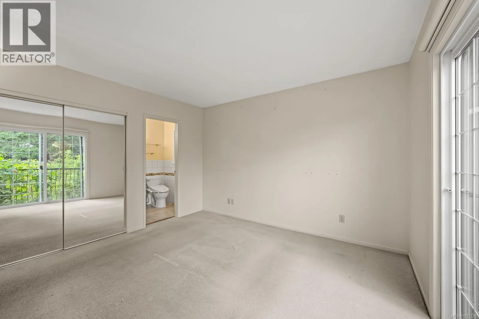 1345 Glen Urquhart Dr