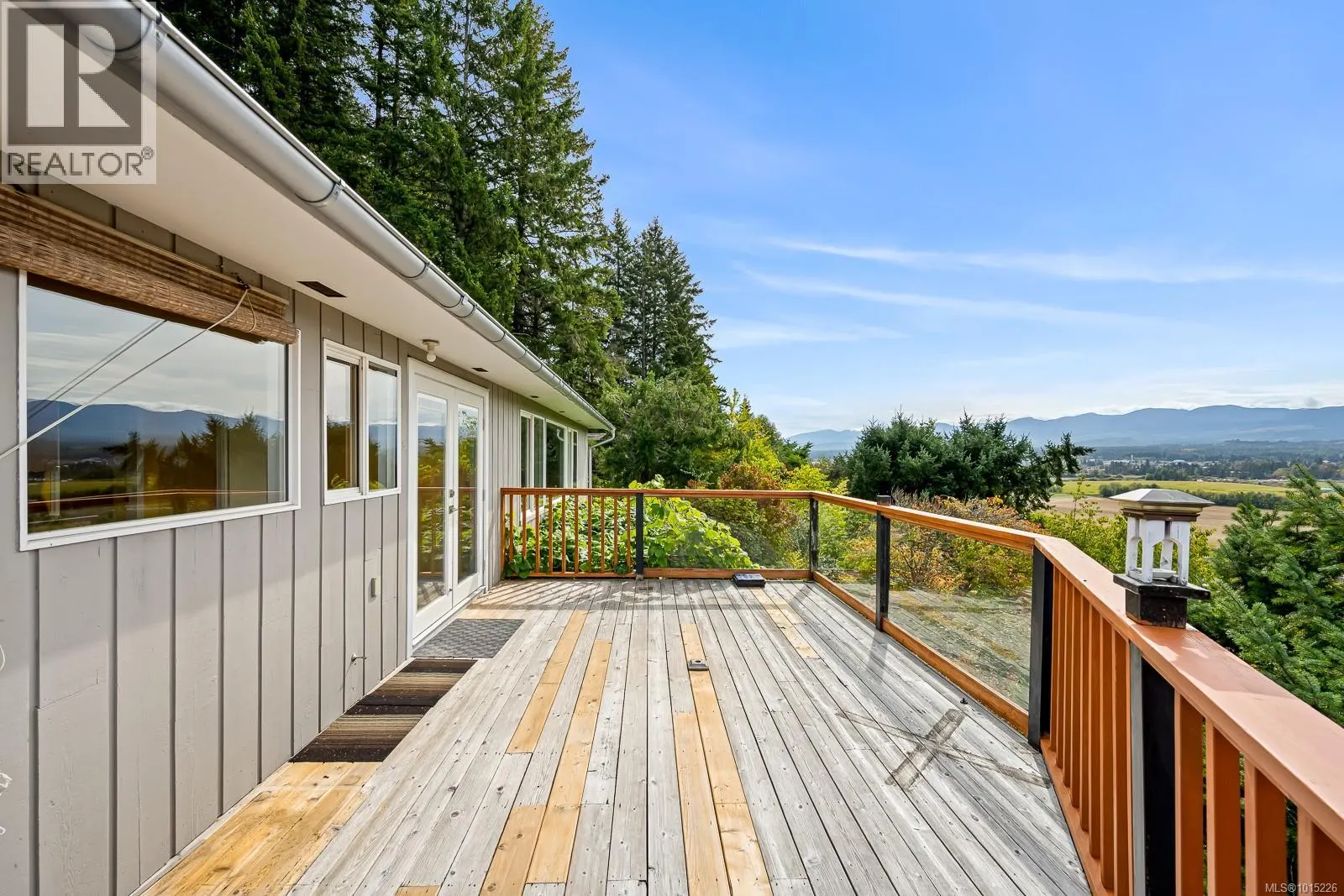 1345 Glen Urquhart Dr