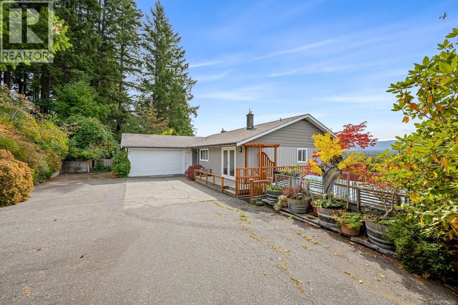1345 Glen Urquhart Dr