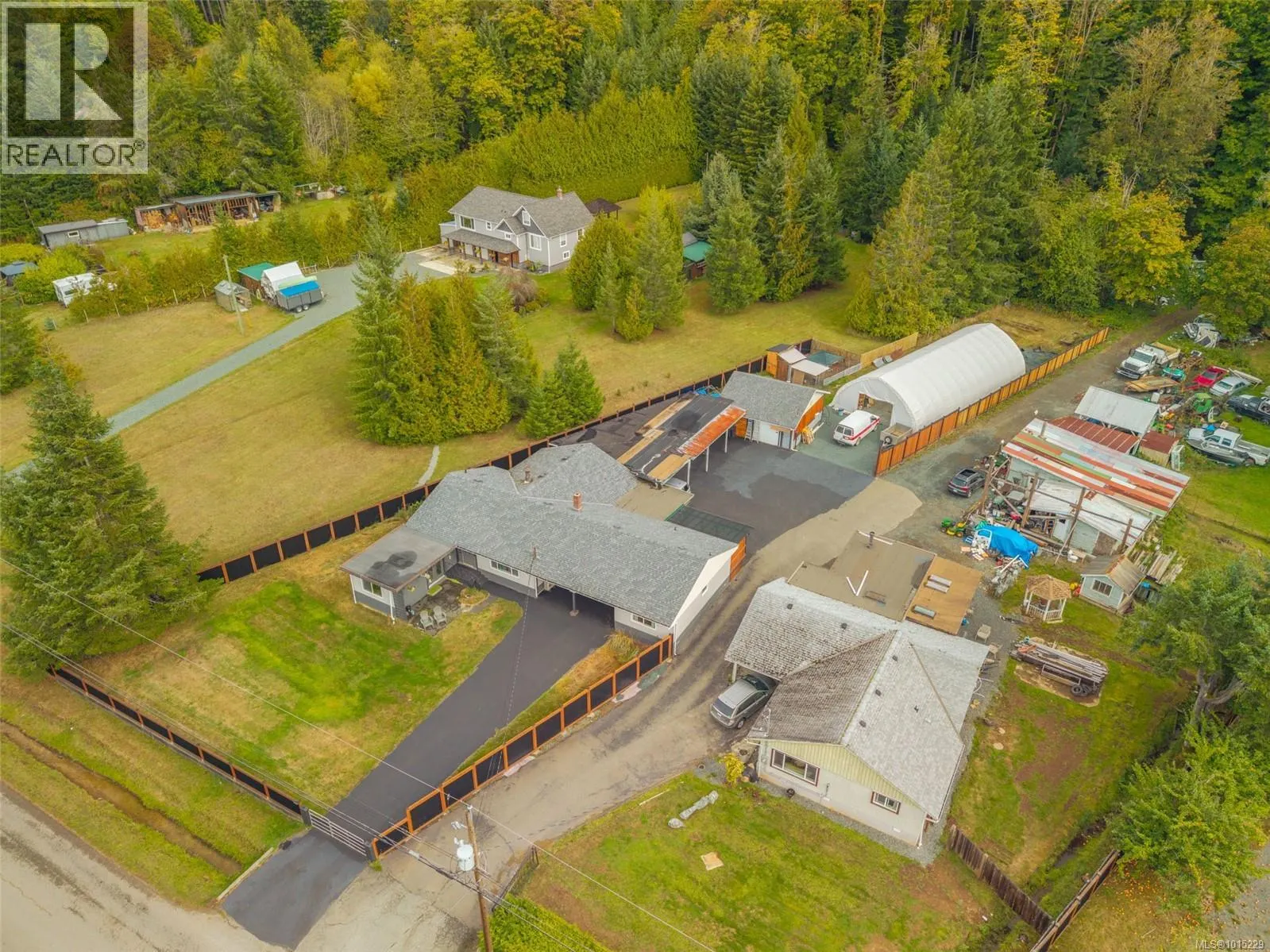 5863 Grandview Rd