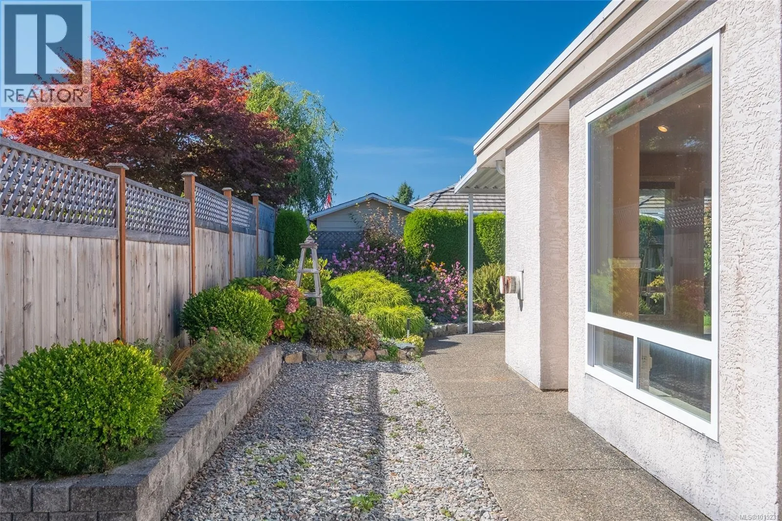 802 Sussex Pl