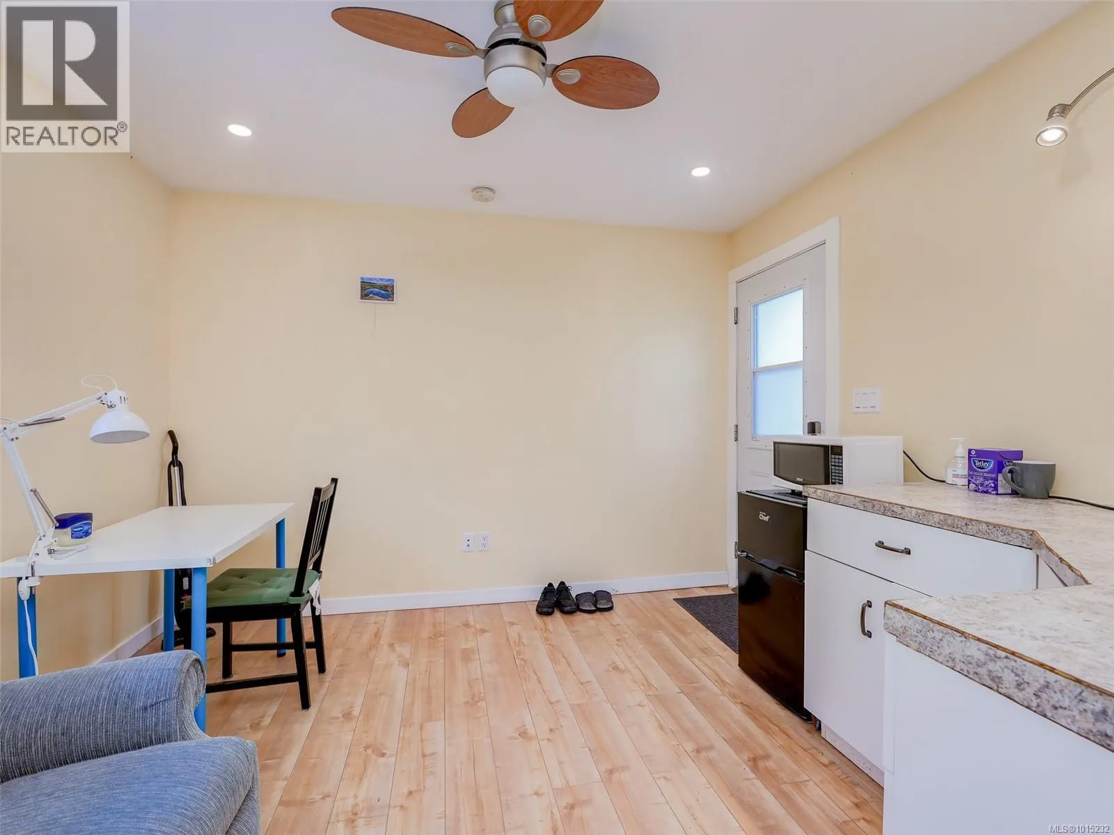 3343 Brenda Lane
