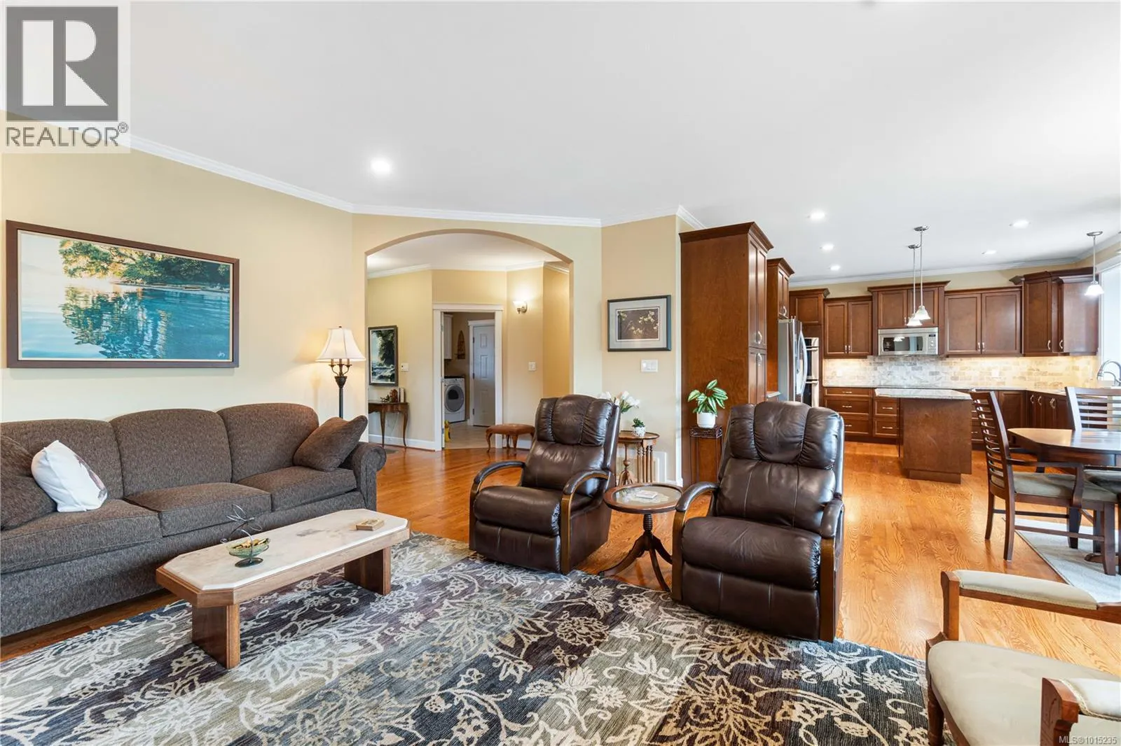 3573 Monterey Dr
