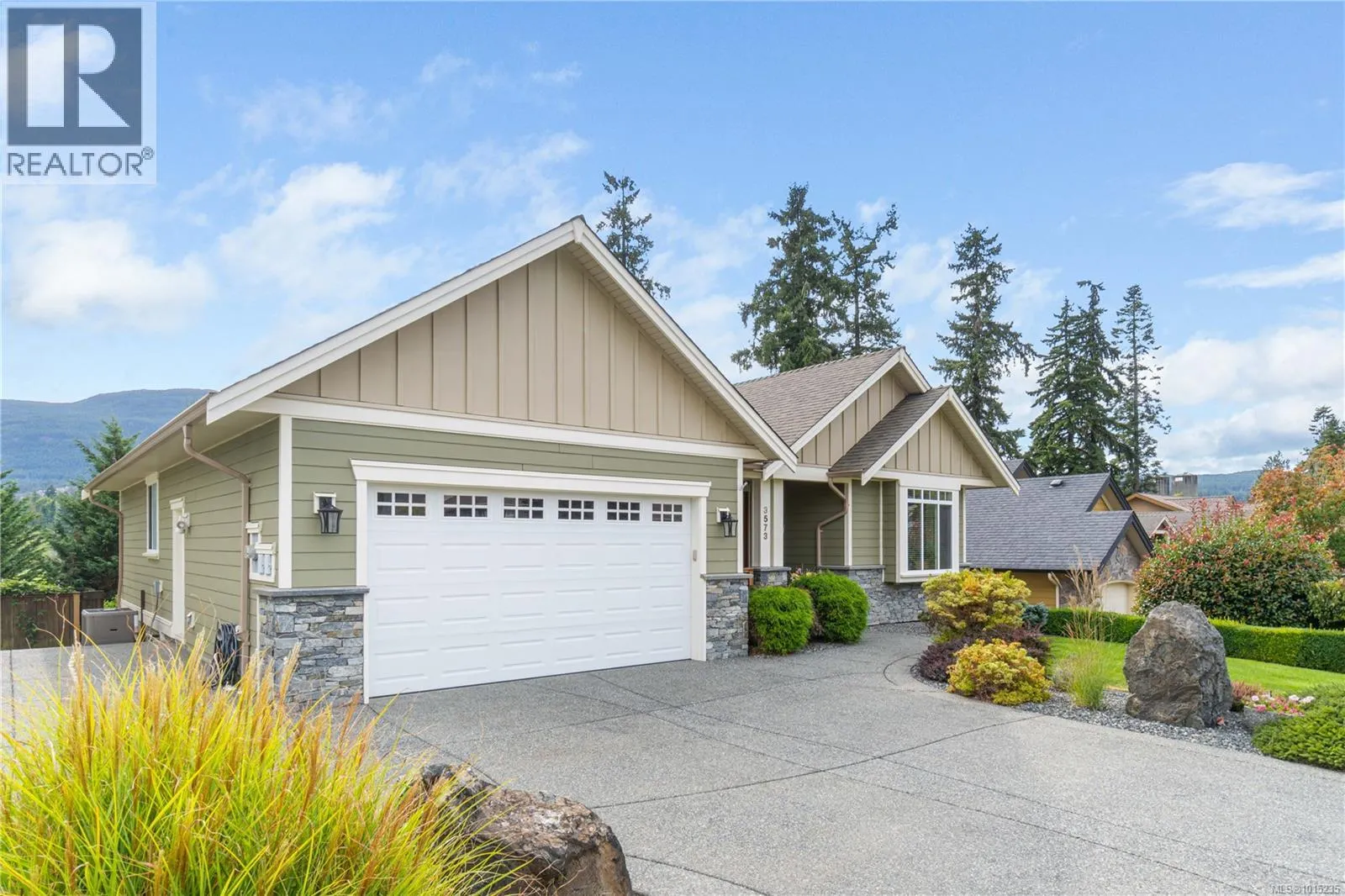 3573 Monterey Dr