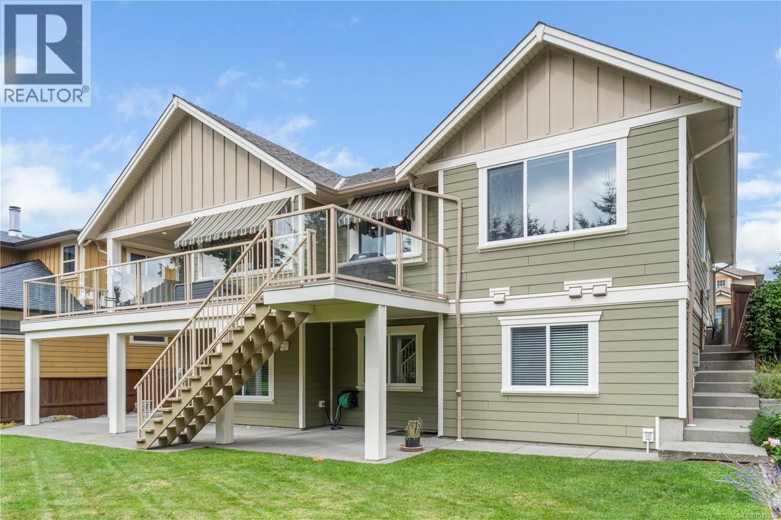 3573 Monterey Dr