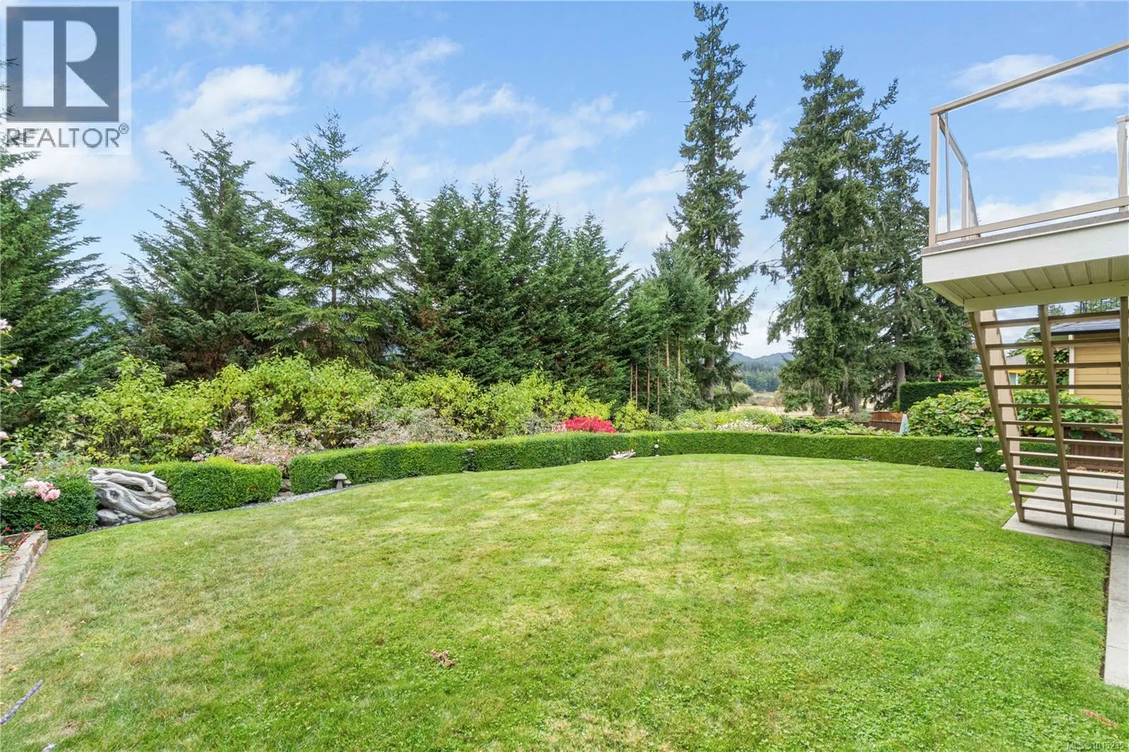 3573 Monterey Dr
