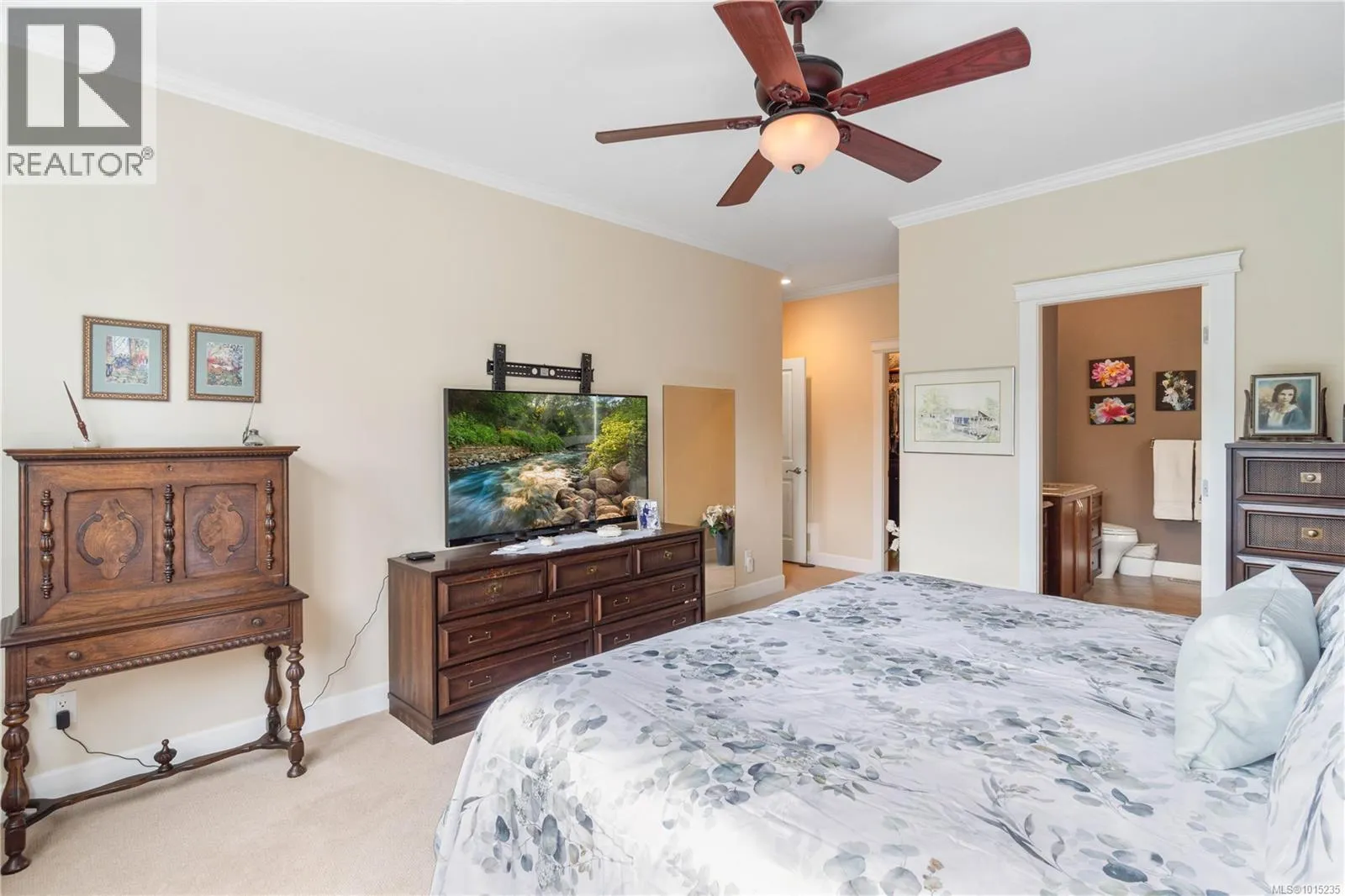 3573 Monterey Dr