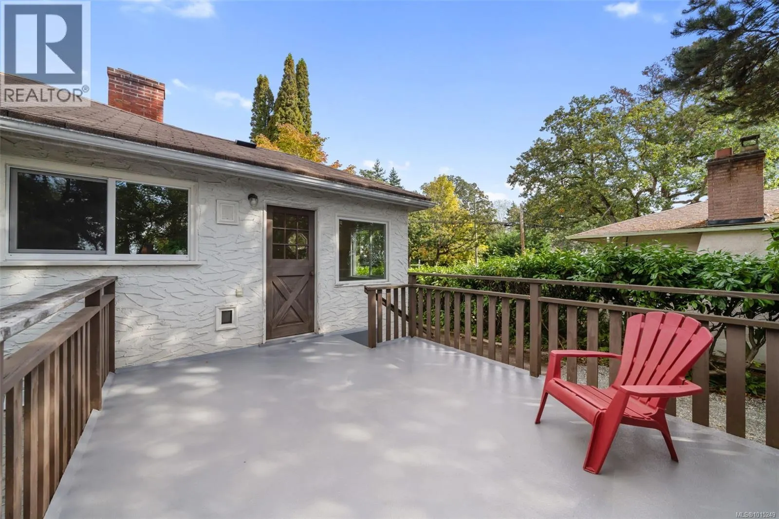1075 Burnside Rd W
