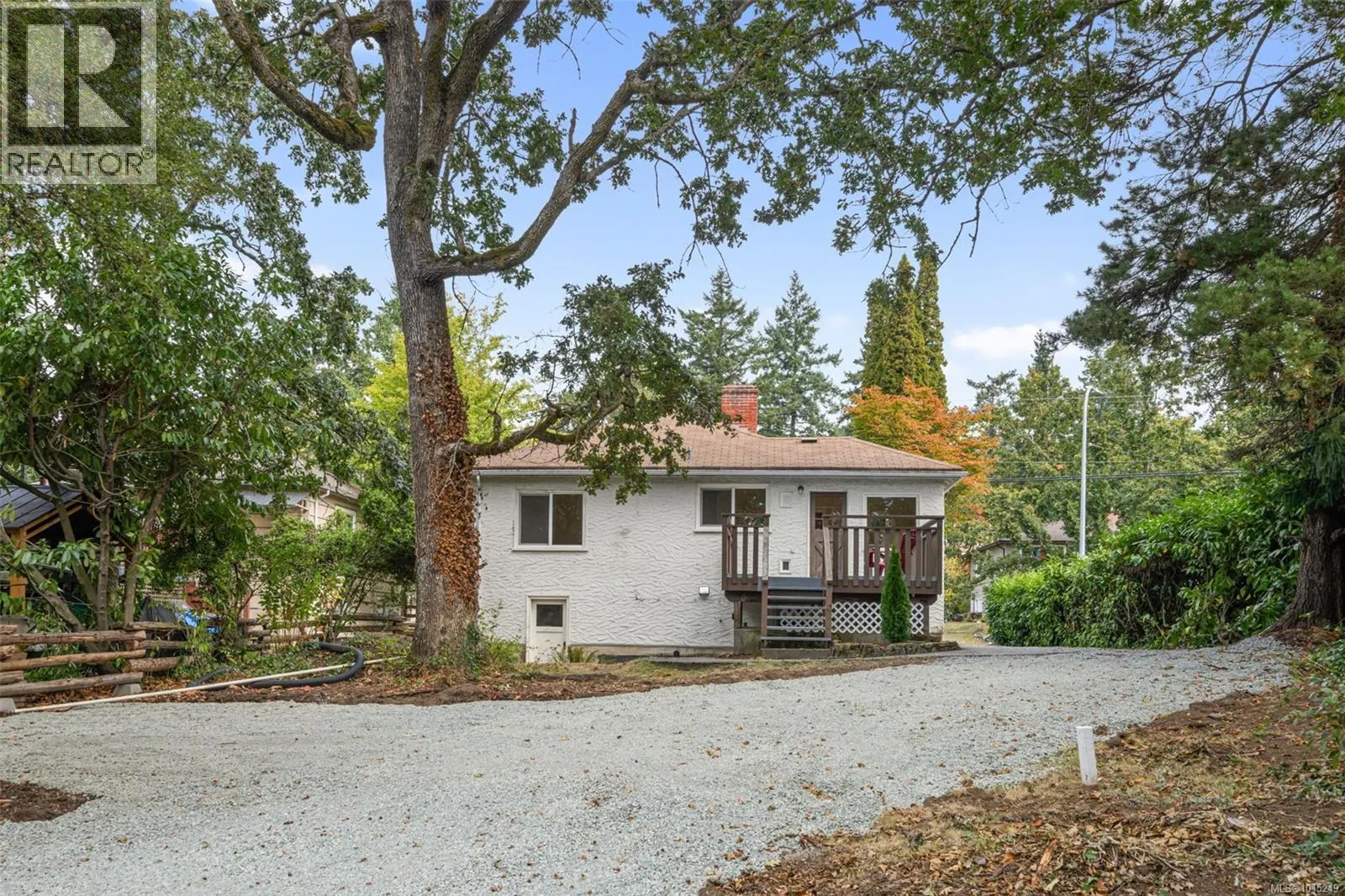 1075 Burnside Rd W