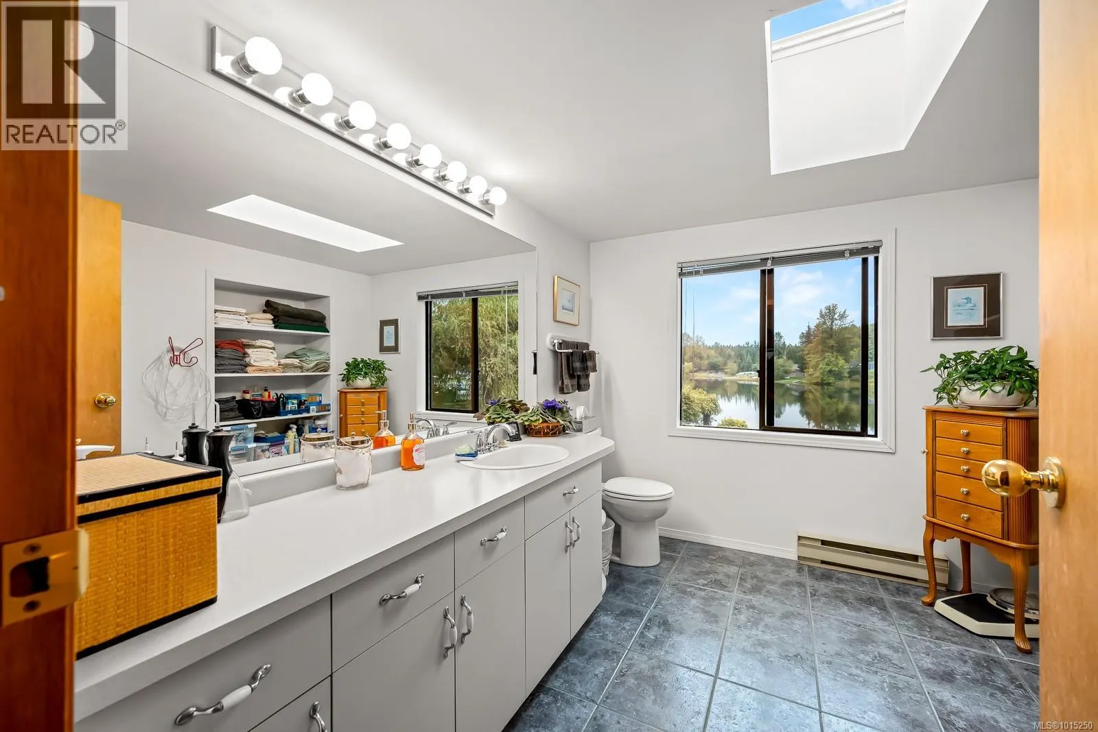 9386 Martin Park Dr