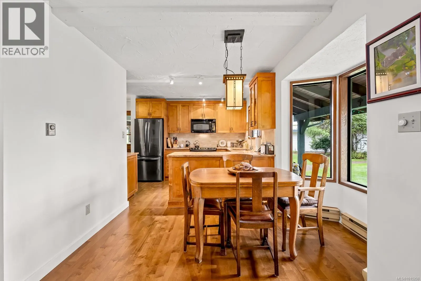9386 Martin Park Dr