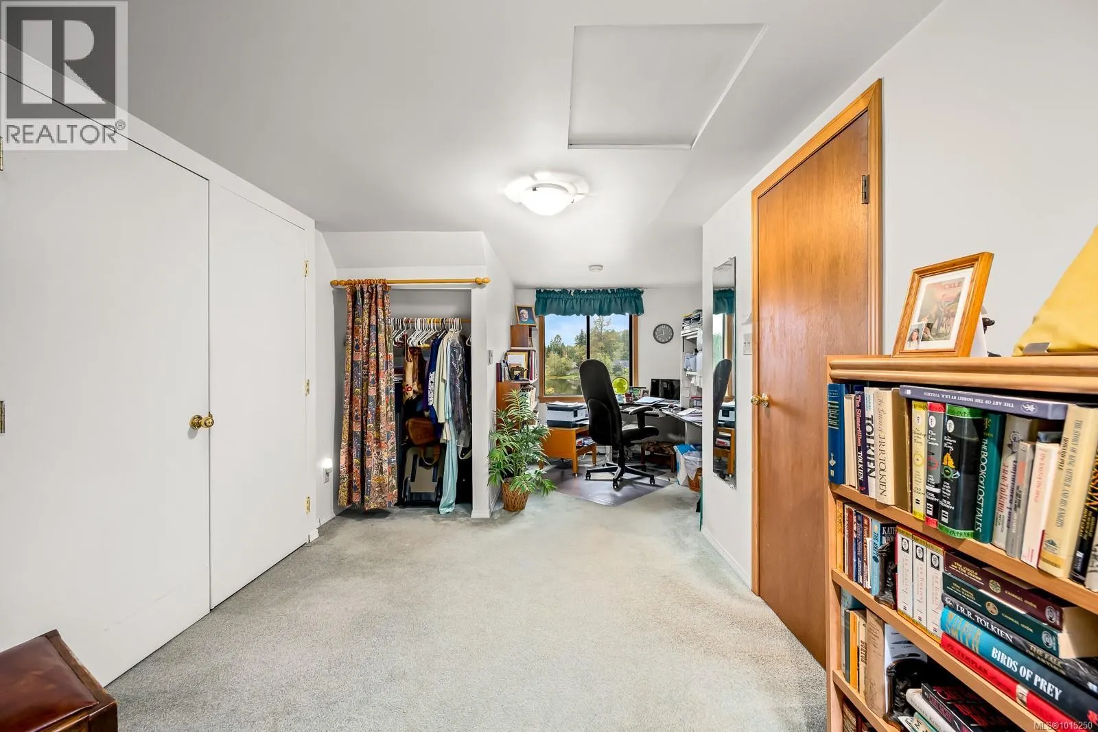 9386 Martin Park Dr