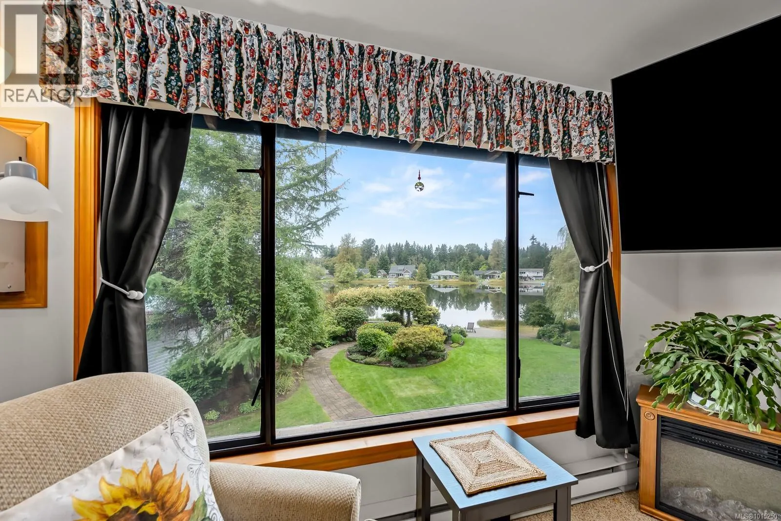 9386 Martin Park Dr